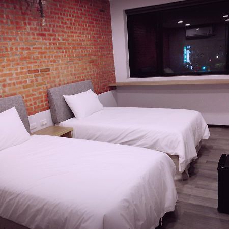 Neutral Inn Zhonghe  Buitenkant foto